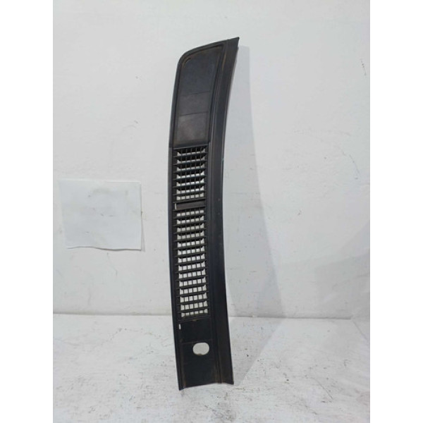 Grade Churrasqueira Dianteira Direita Mmc L200 Quadrada 2001