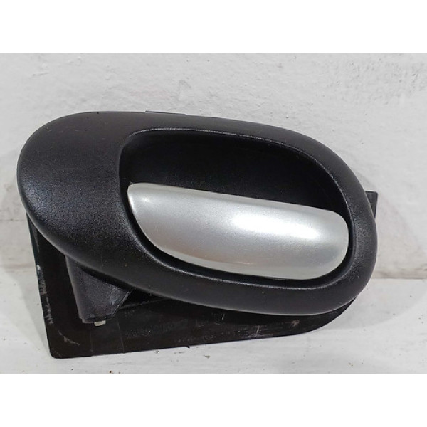 Maçaneta Interna Traseira Esq Peugeot 207 2010