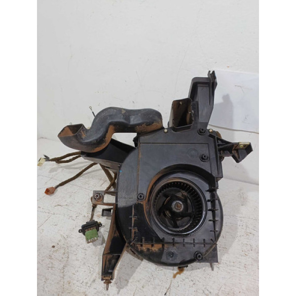 Caixa Ventilação Fluxo Ar Vw Volkswagen Saveiro Cl 1.6 1999