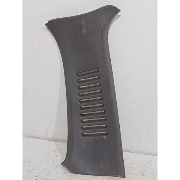 Acabamento Superior Tras. Dir Coluna Ford Escort 2002 Zetec