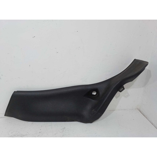 Acabamento Coluna Traseira Esquerda Peugeot 206 Feline 2004