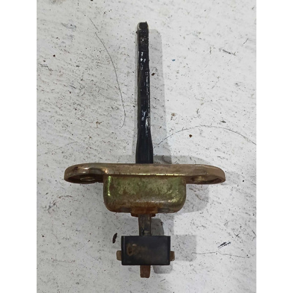 Limitador Porta Traseira Direita Mmc L200 2001 Quadrada