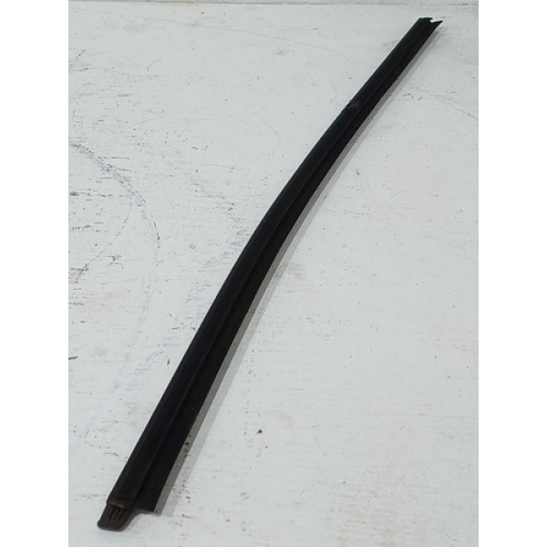 Pestana Externa Traseira Esquerda Gm Corsa Hatch  2012