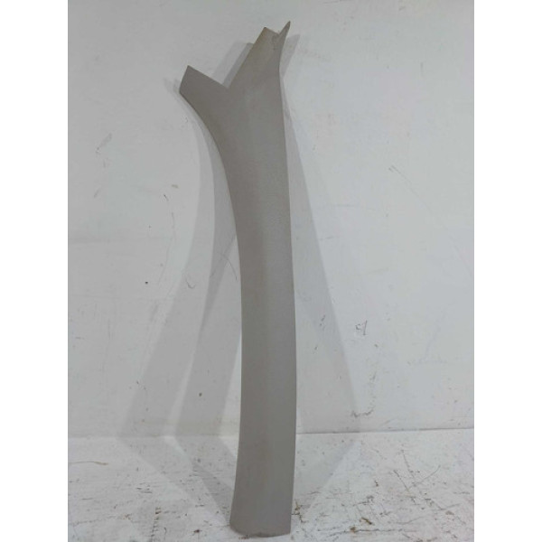 Acabamento Coluna Direita Parabrisa Peugeot 2004 