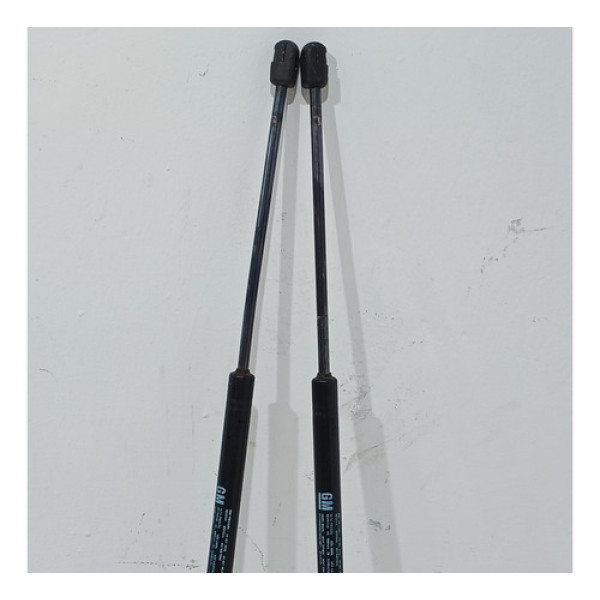 Par De Amortecedor Tampa Porta Malas Gm Corsa Hacth 2011