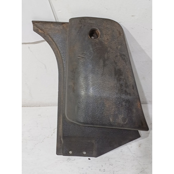 Acabamento Inferior Diant Direito Mmc L200 Quadrada Gl 2003