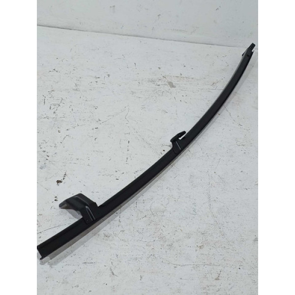 Canaleta Vidro Traseiro Direito Nissan Kicks 2018