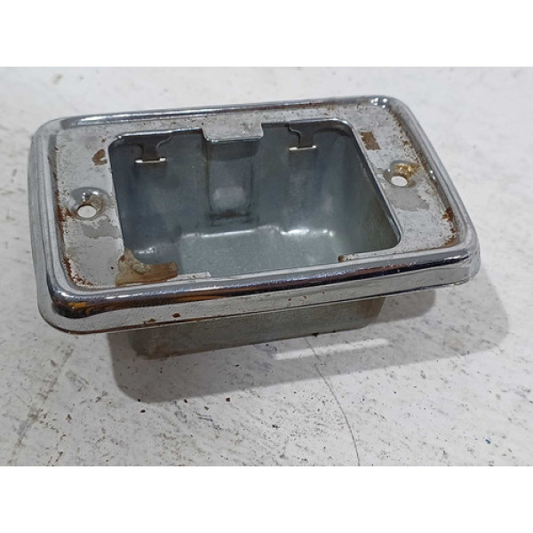 Cinzeiro Porta Traseira Direita Mmc L200 2001 Quadrada