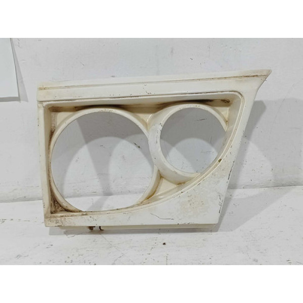 Moldura Farol Esquerdo L200 Quadrada Gl 4x4 2001 C/detalhes