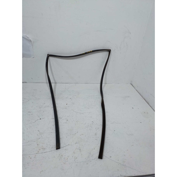  Borracha Porta T.e Mmc L200 2005 Quadrada