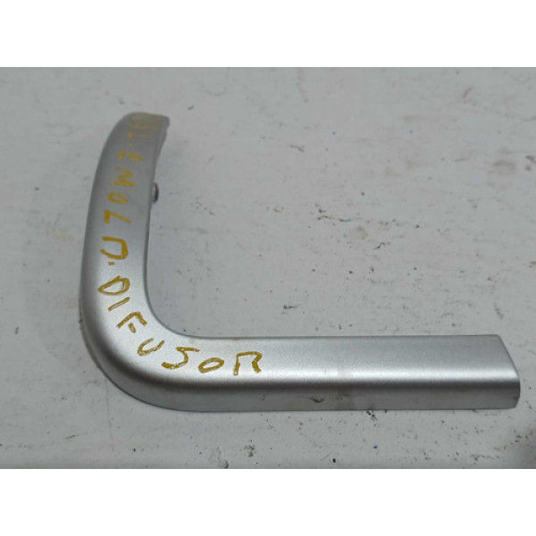 Moldura Difusor Esquerdo Peugeout 207 1.4 2010 