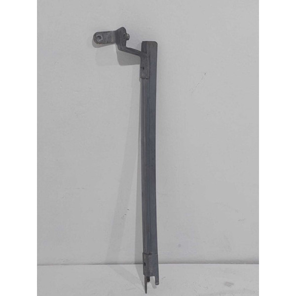 Canaleta Guia Vidro Dianteiro Direito Ranger 2015