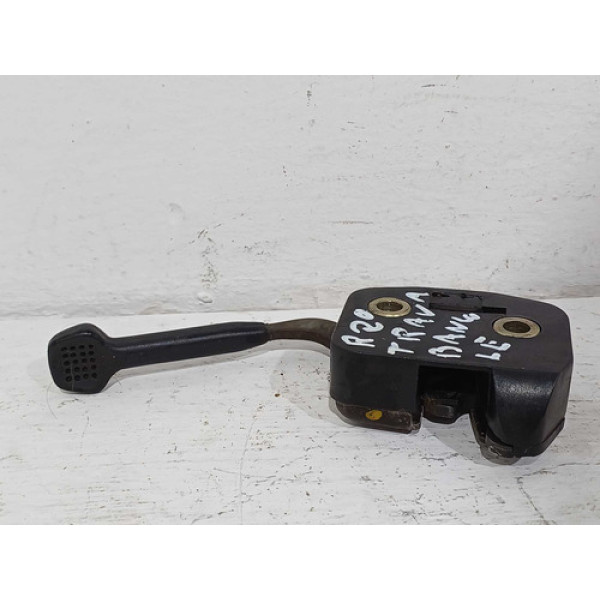 Trava Banco Encosto Traseiro Esquerdo Ford Escort 2002 Zet