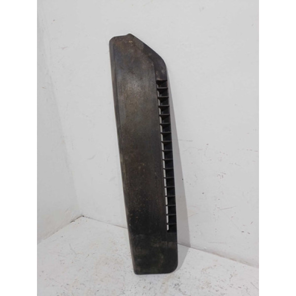 Acabamento Externo Tras Dirieto Mmc L200  2005 Quadrada