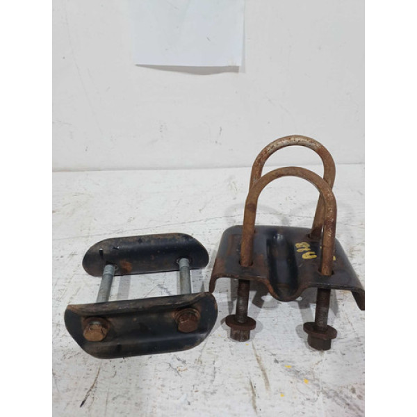 Kit Suporte Feixe Mola Esquerdo Gm S10 2.8 Mwm 2002