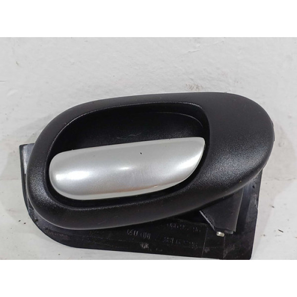 Maçaneta Interna Traseira Dir Peugeot 207 2010