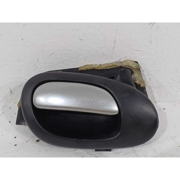 Maçaneta Interna Dianteira Esq Peugeot 207 2010