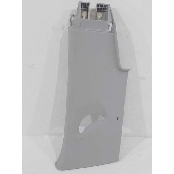 Acabamento Coluna Traseira Esquerda Vw Amarok 2.0 2012