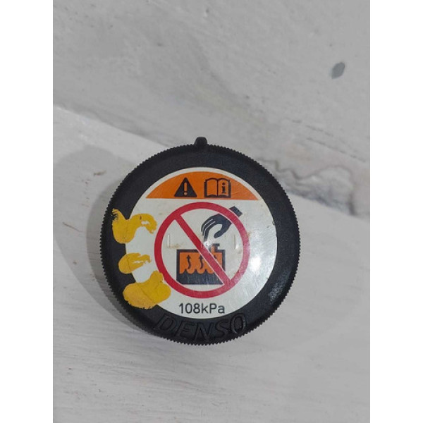 Tampa Reservatório Agua Toyota Hilux 3.0 2010